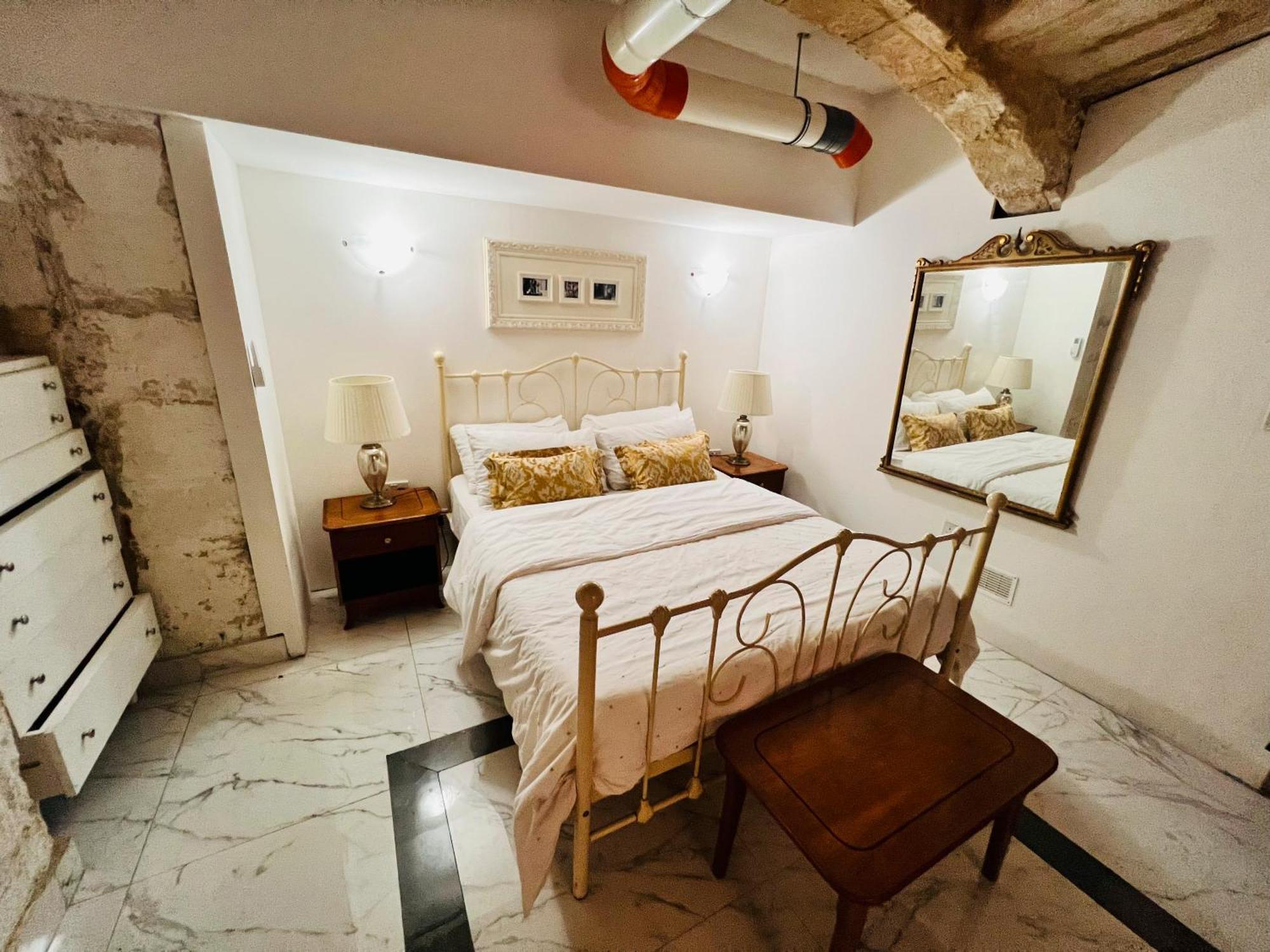 Charming Townhouse Prime Area Valletta 아파트 외부 사진