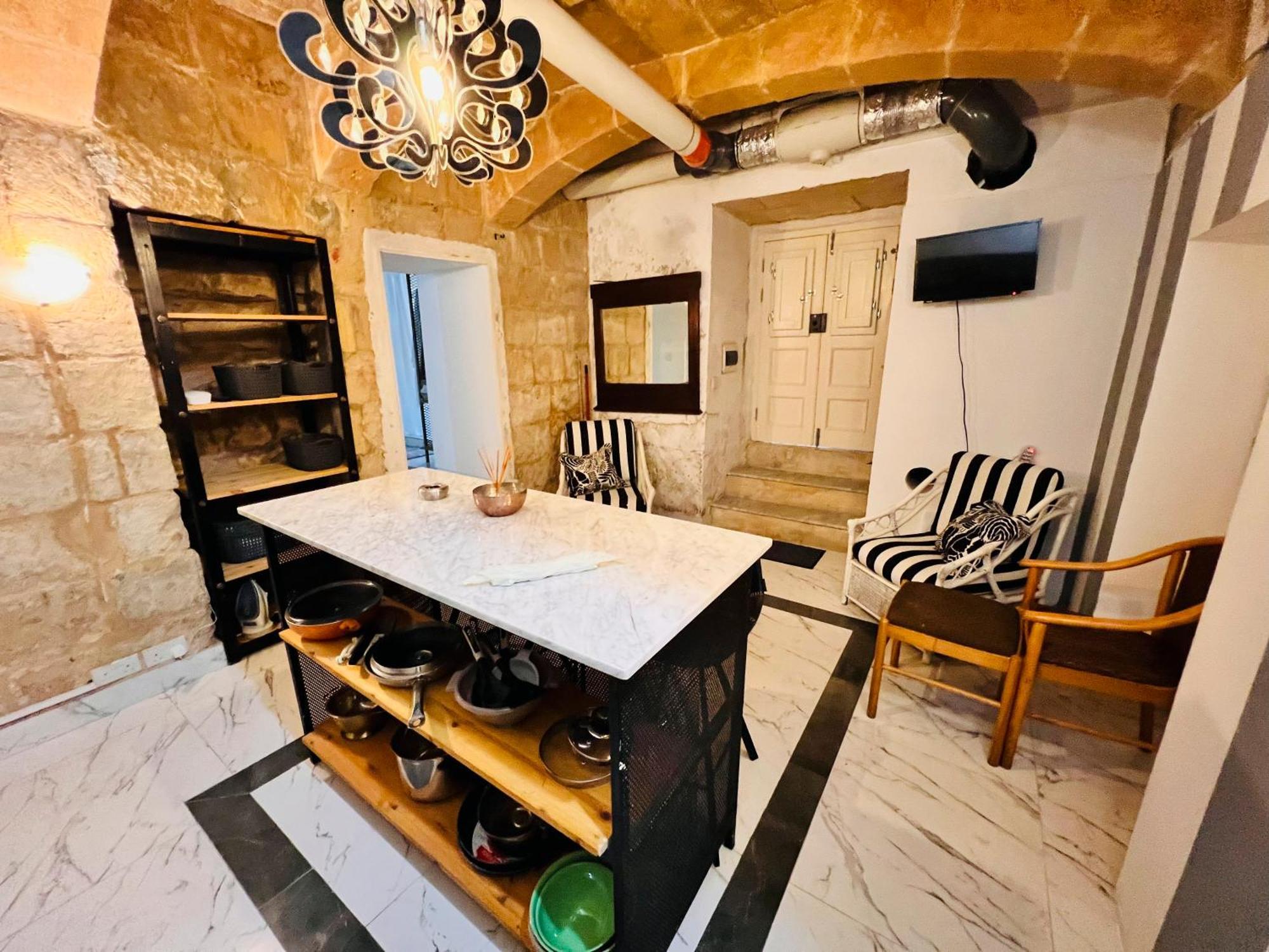 Charming Townhouse Prime Area Valletta 아파트 외부 사진